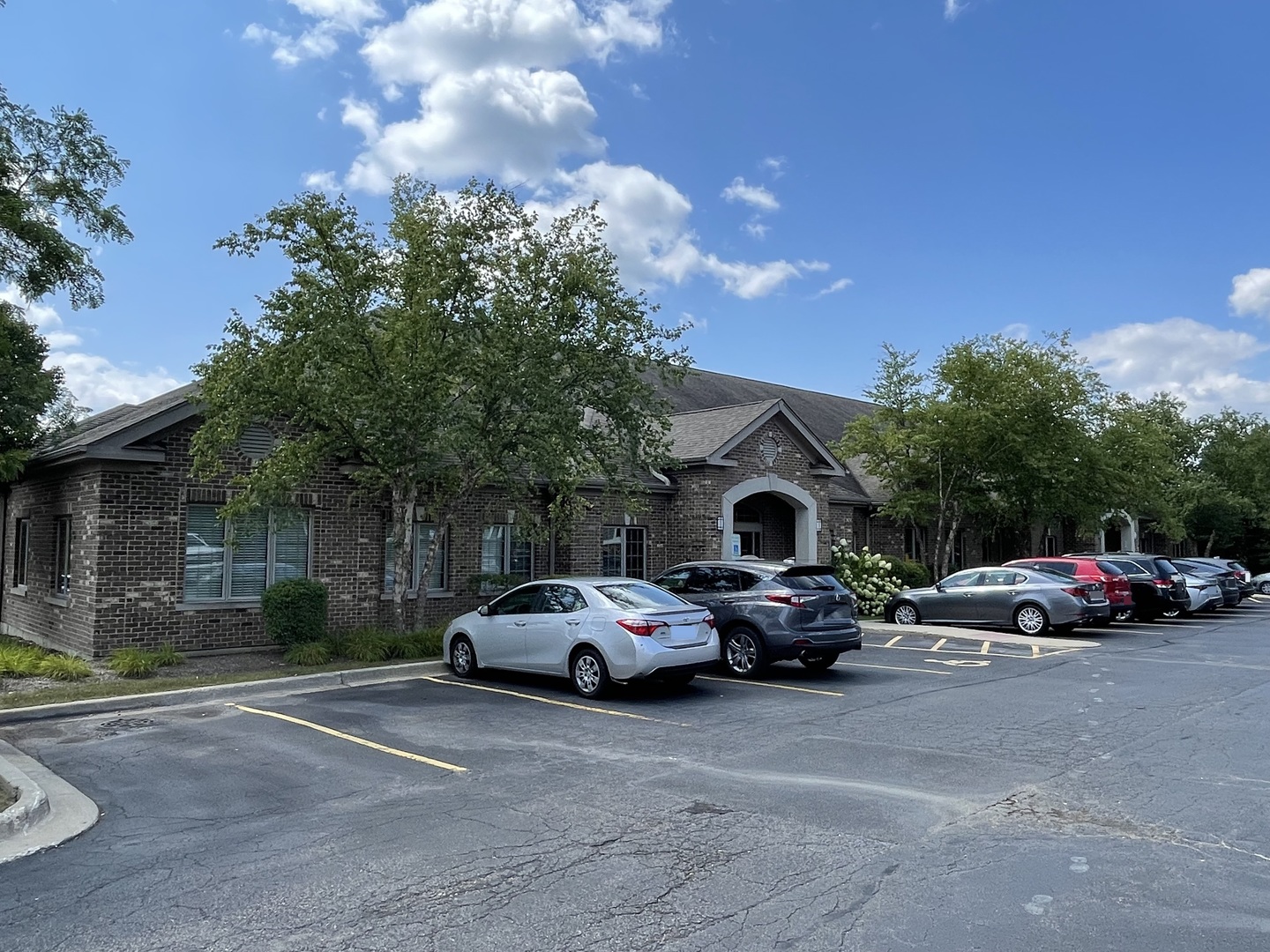 106 S Wynstone Park Drive 5b Property Photo 1