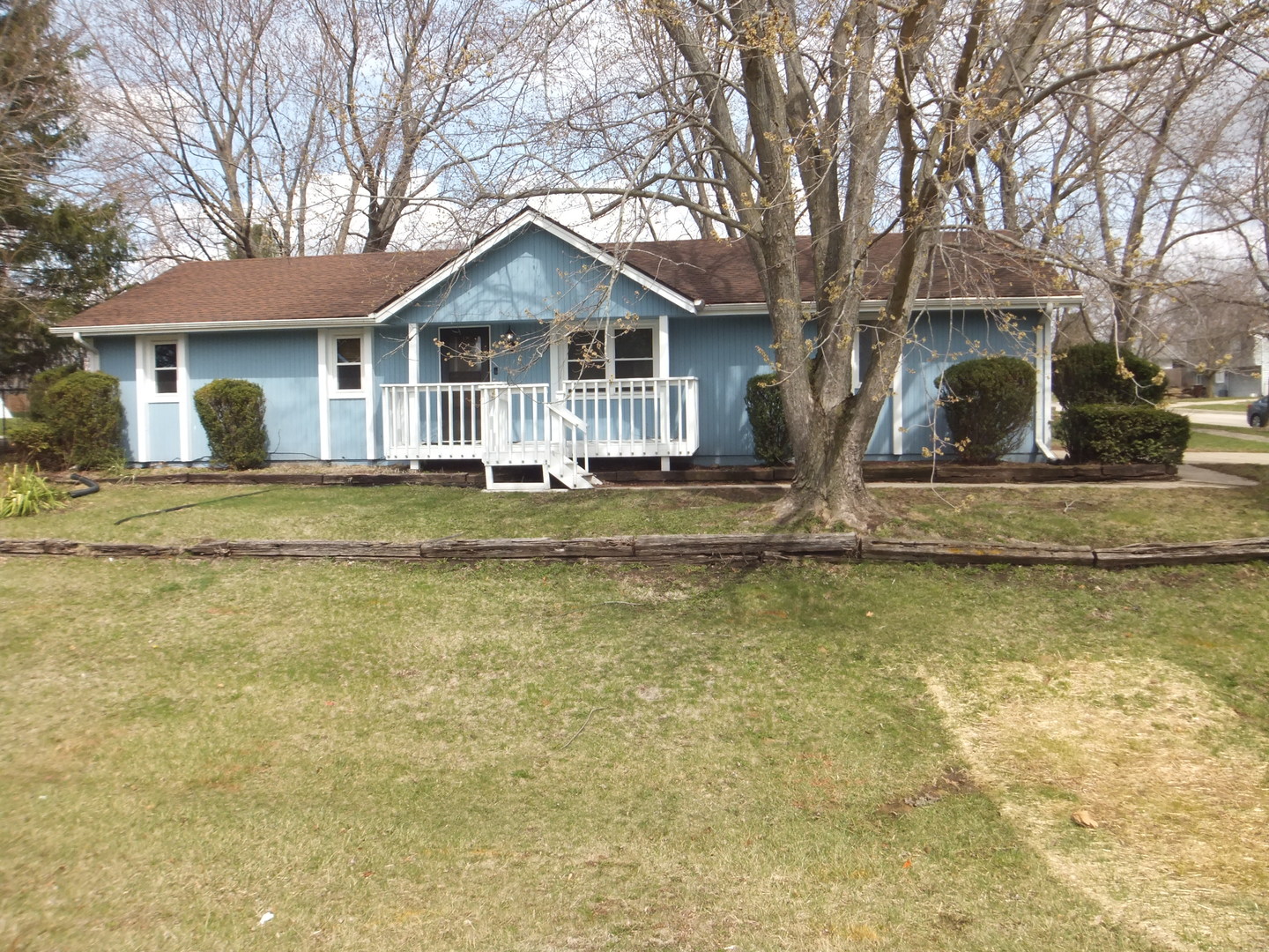 4702 Winford Lane Property Photo