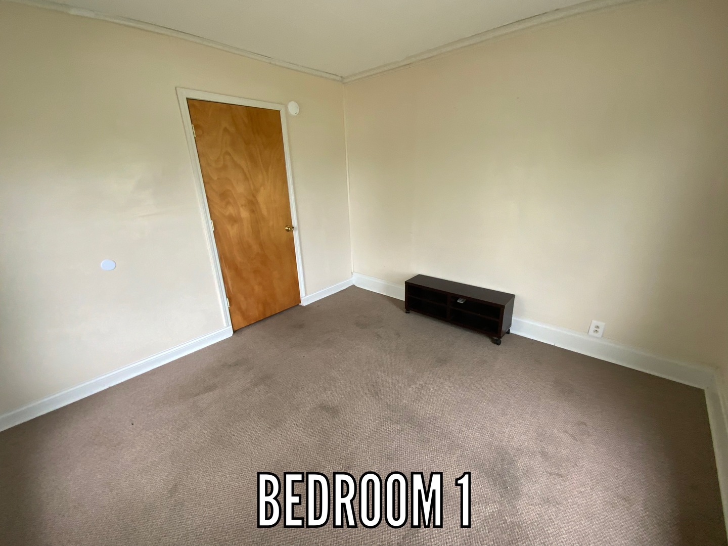 716 Robinson Street Property Photo 6