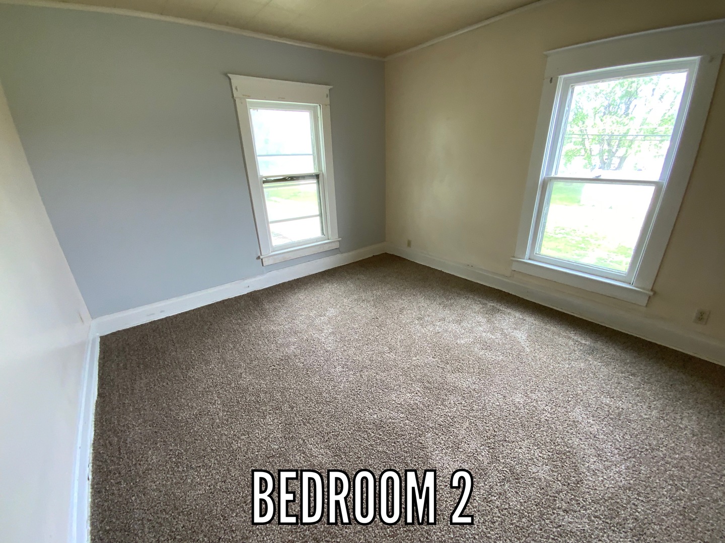 716 Robinson Street Property Photo 9