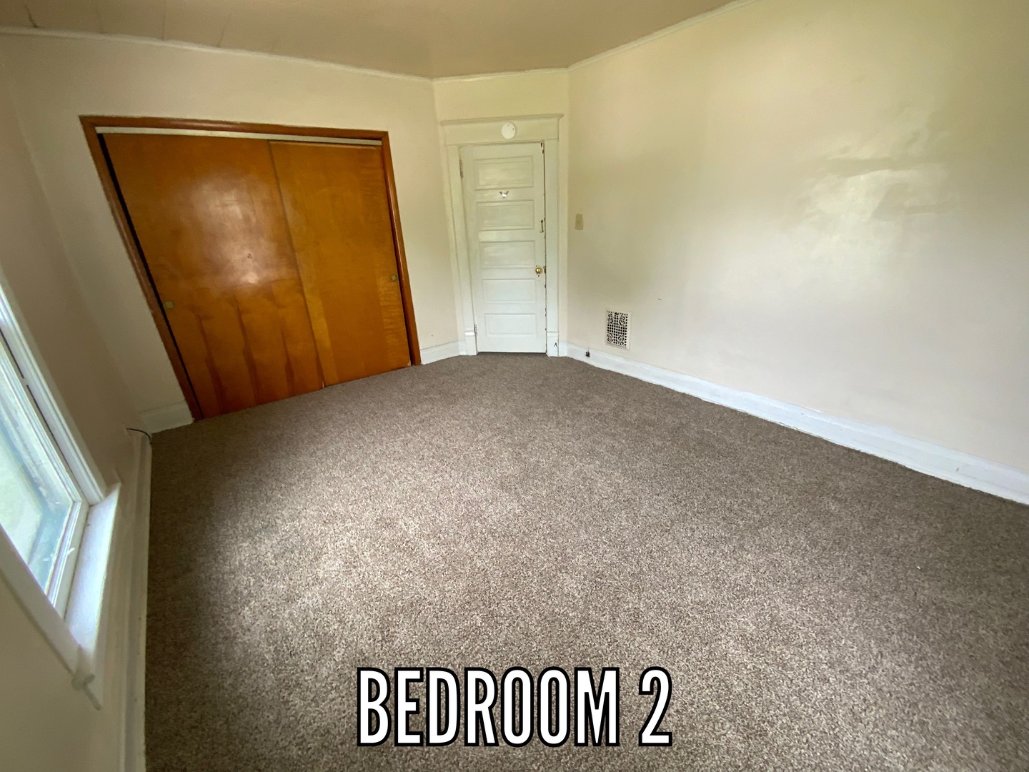 716 Robinson Street Property Photo 10