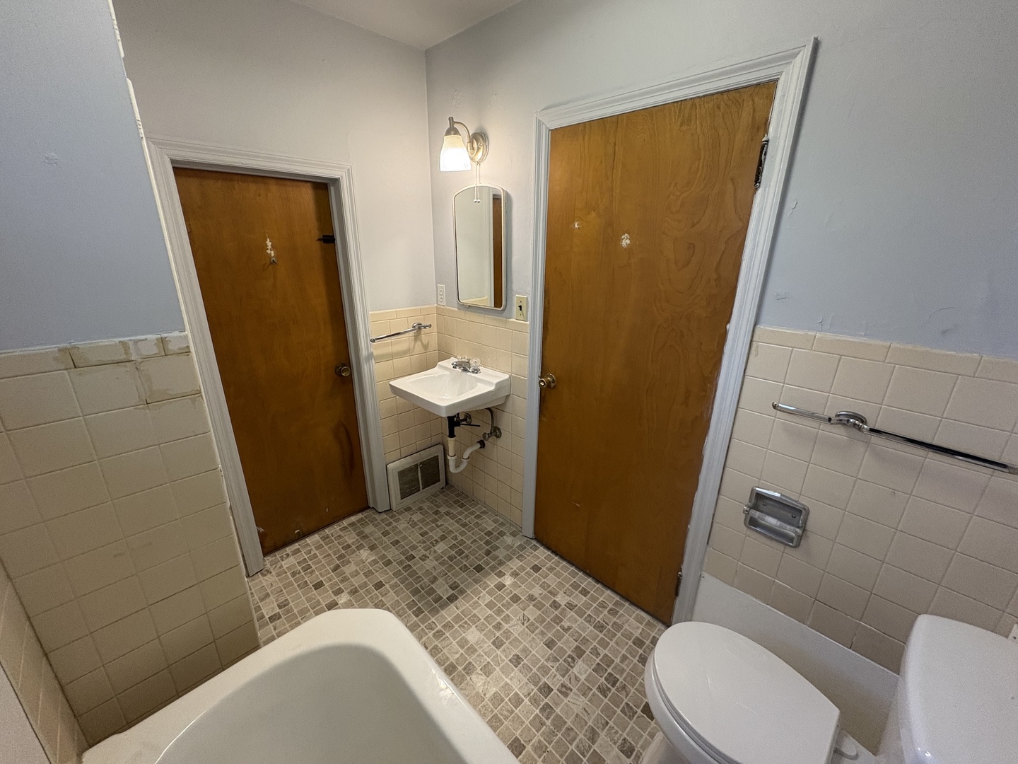 716 Robinson Street Property Photo 19