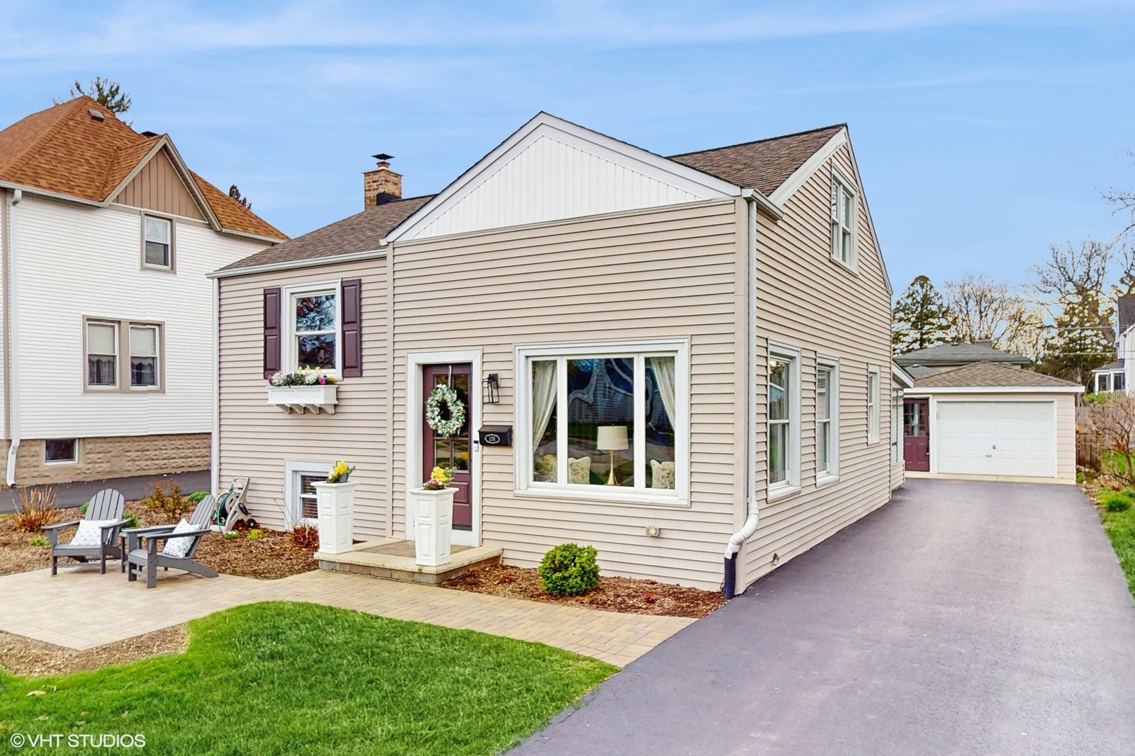 178 S Lombard Avenue Property Photo