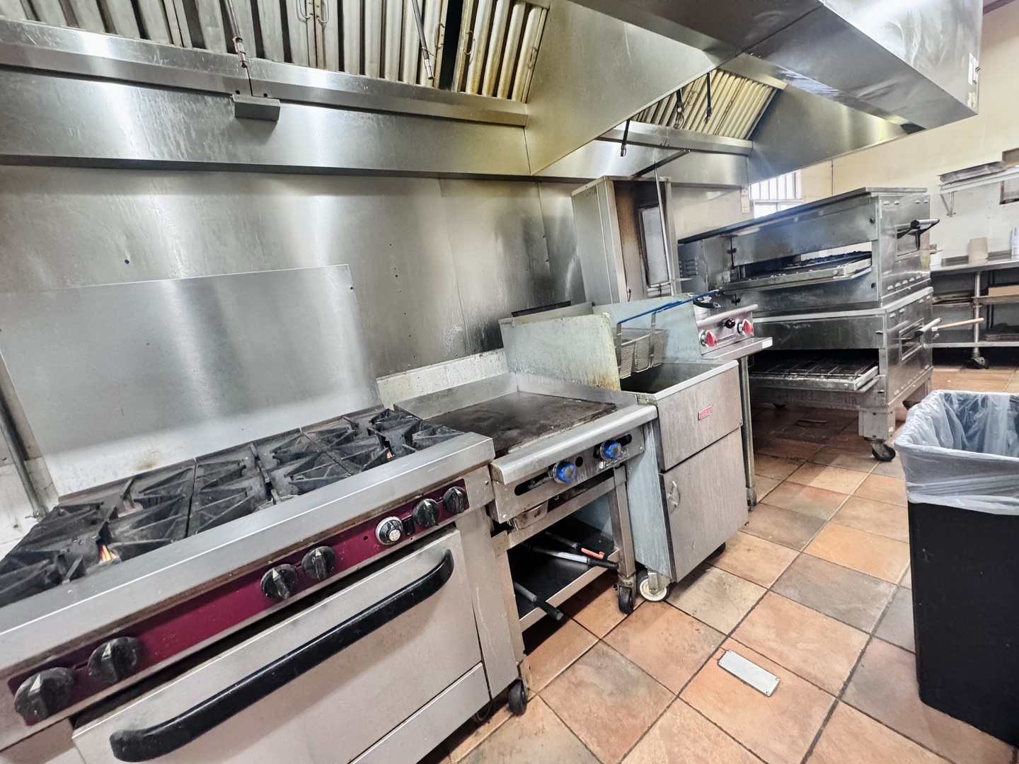 908 E Roosevelt Road Property Photo 13