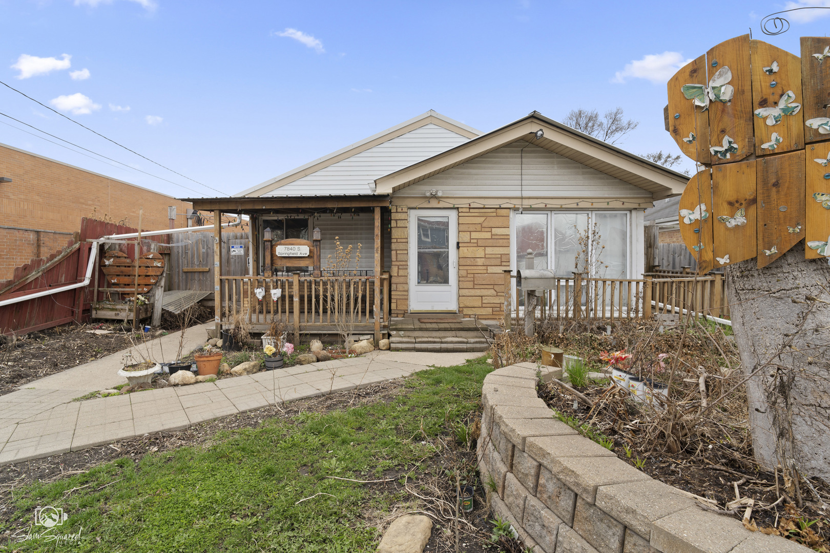 7840 S Springfield Avenue Property Photo