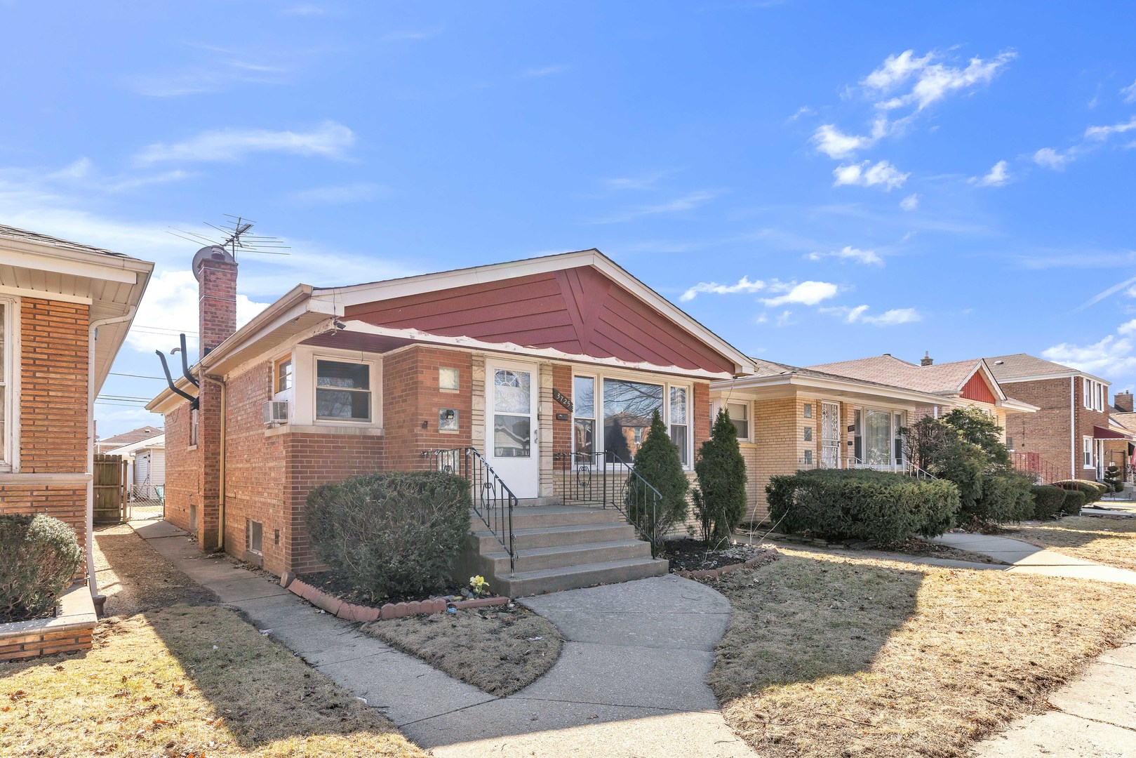 3725 W 83rd Street Property Photo