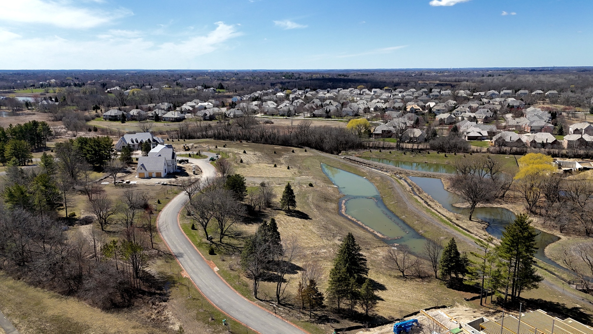 61 E Palatine Rd Property Photo 1