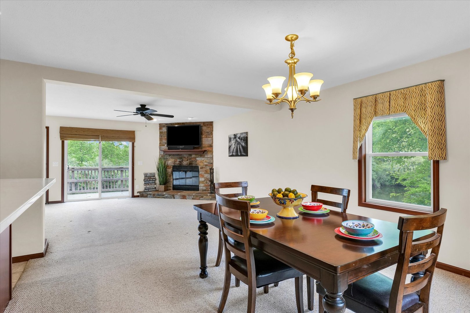 16322 Shangri La Road Property Photo 6