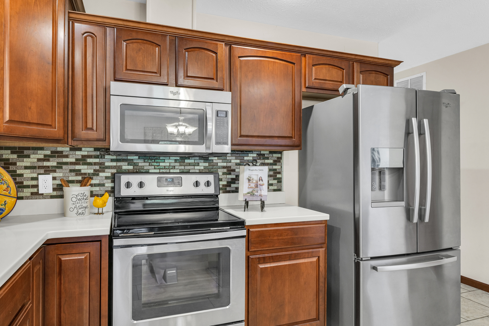 16322 Shangri La Road Property Photo 7