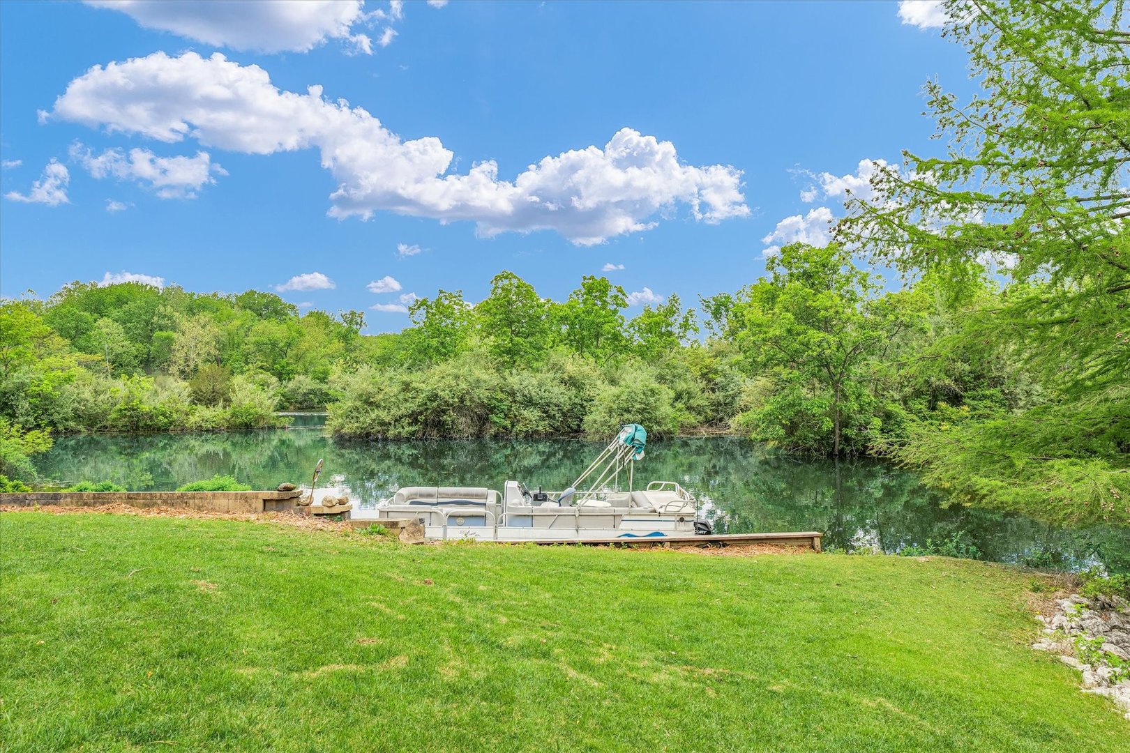 16322 Shangri La Road Property Photo 37