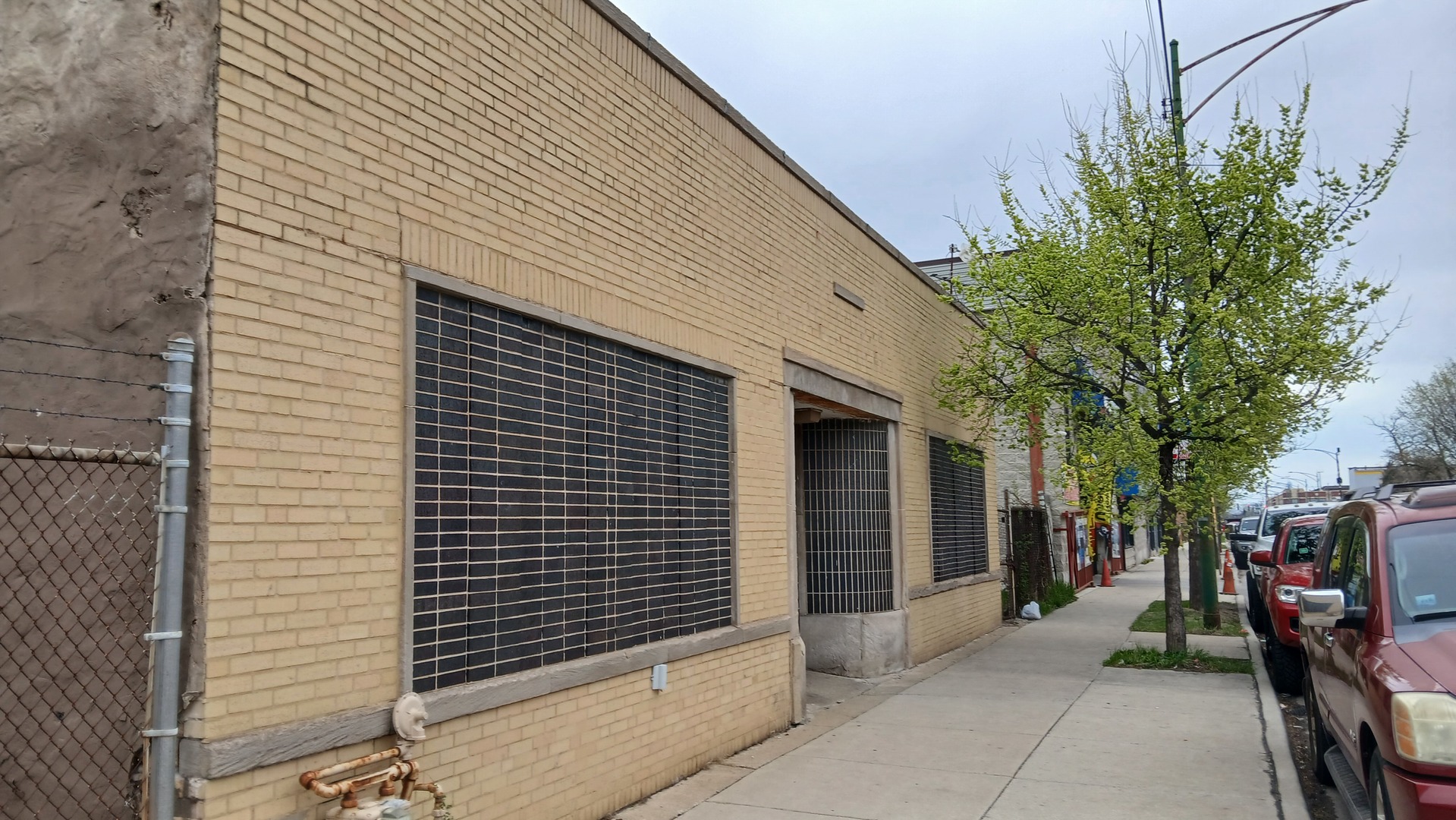 4942 W Division Street Property Photo 1