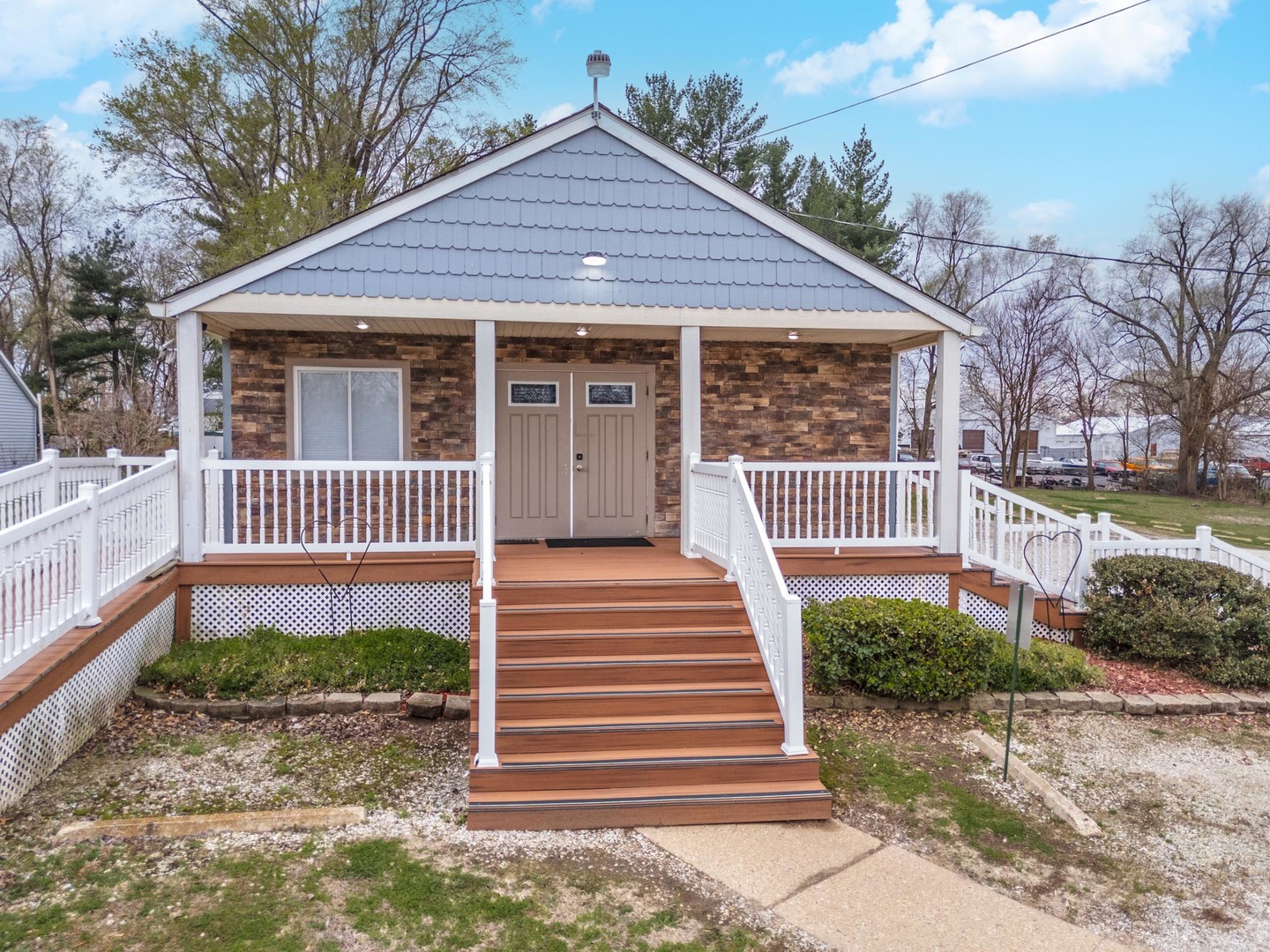 13895 1st Street Property Photo 5