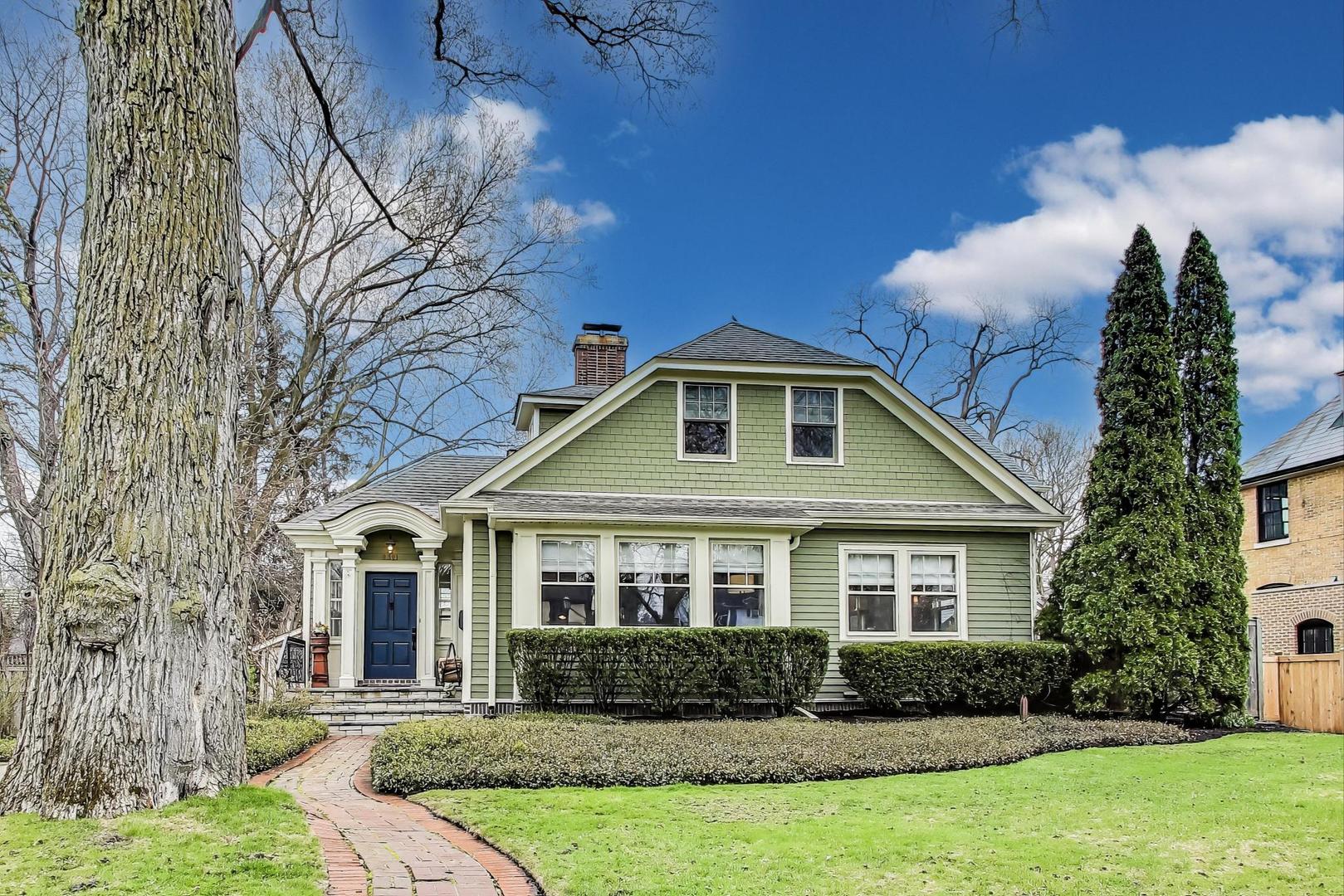 2321 Forestview Road Property Photo