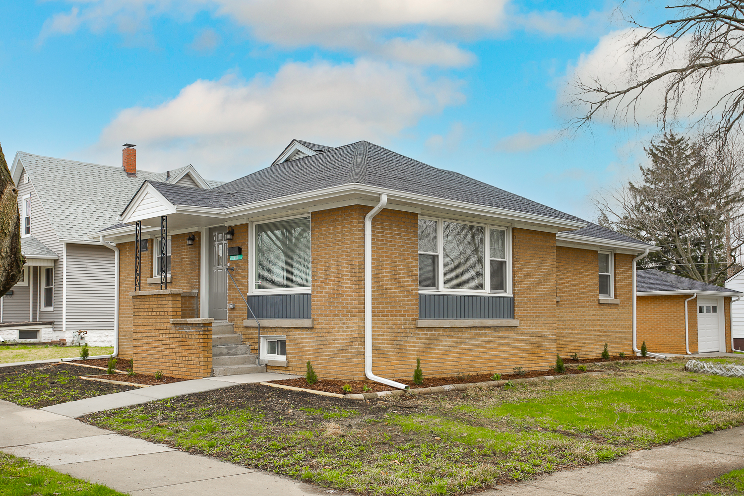 412 N Center Avenue Property Photo