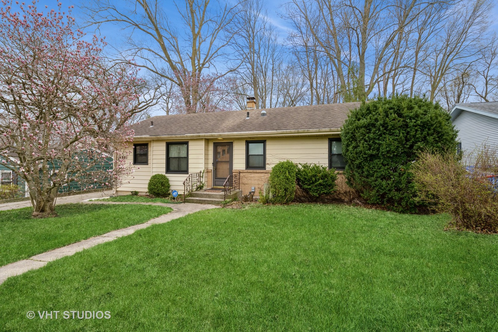 4901 Mohawk Road Property Photo