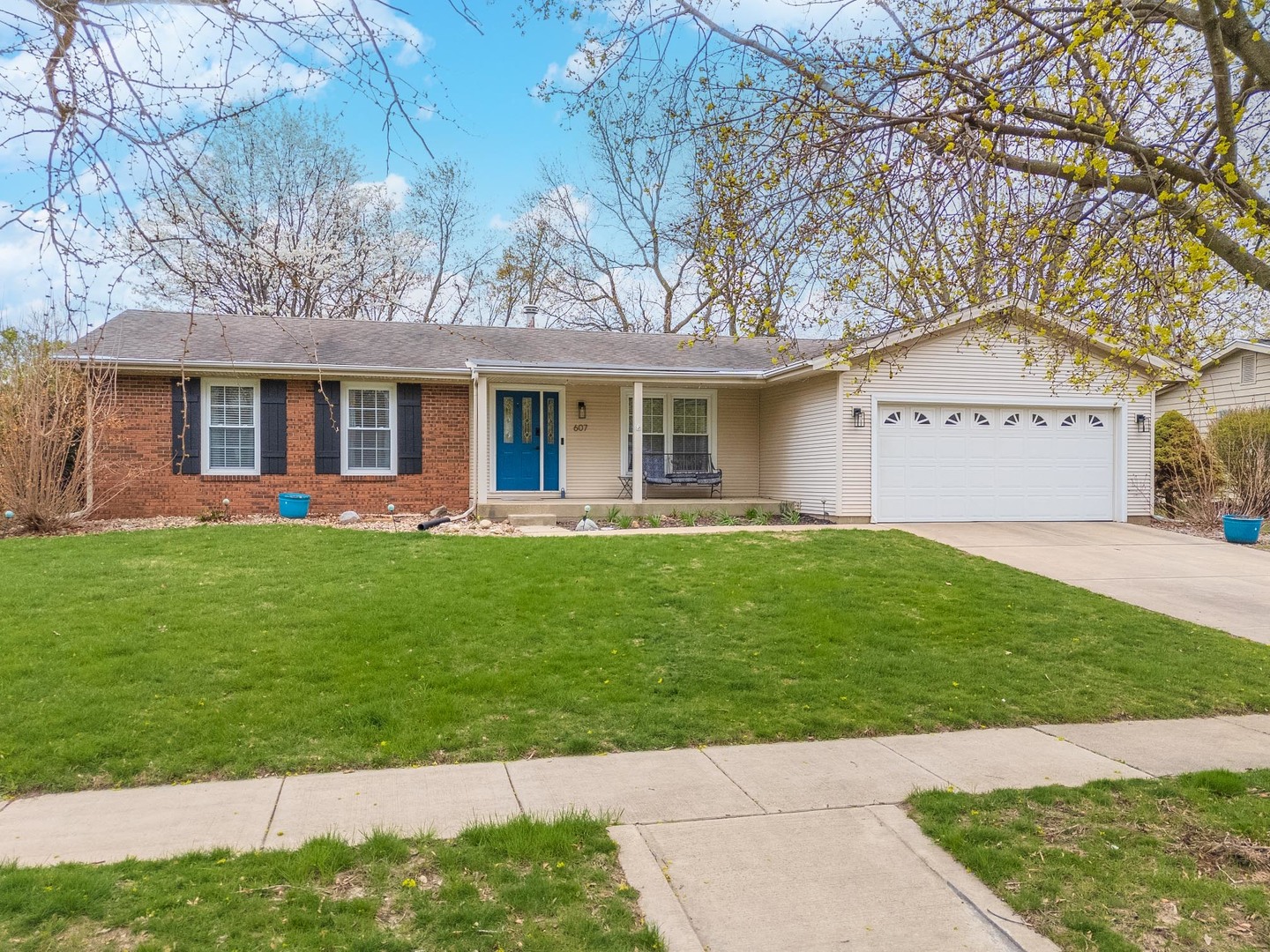 607 Broadmoor Drive Property Photo