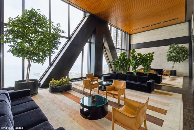 175 E Delaware Place 9007 Property Photo 4