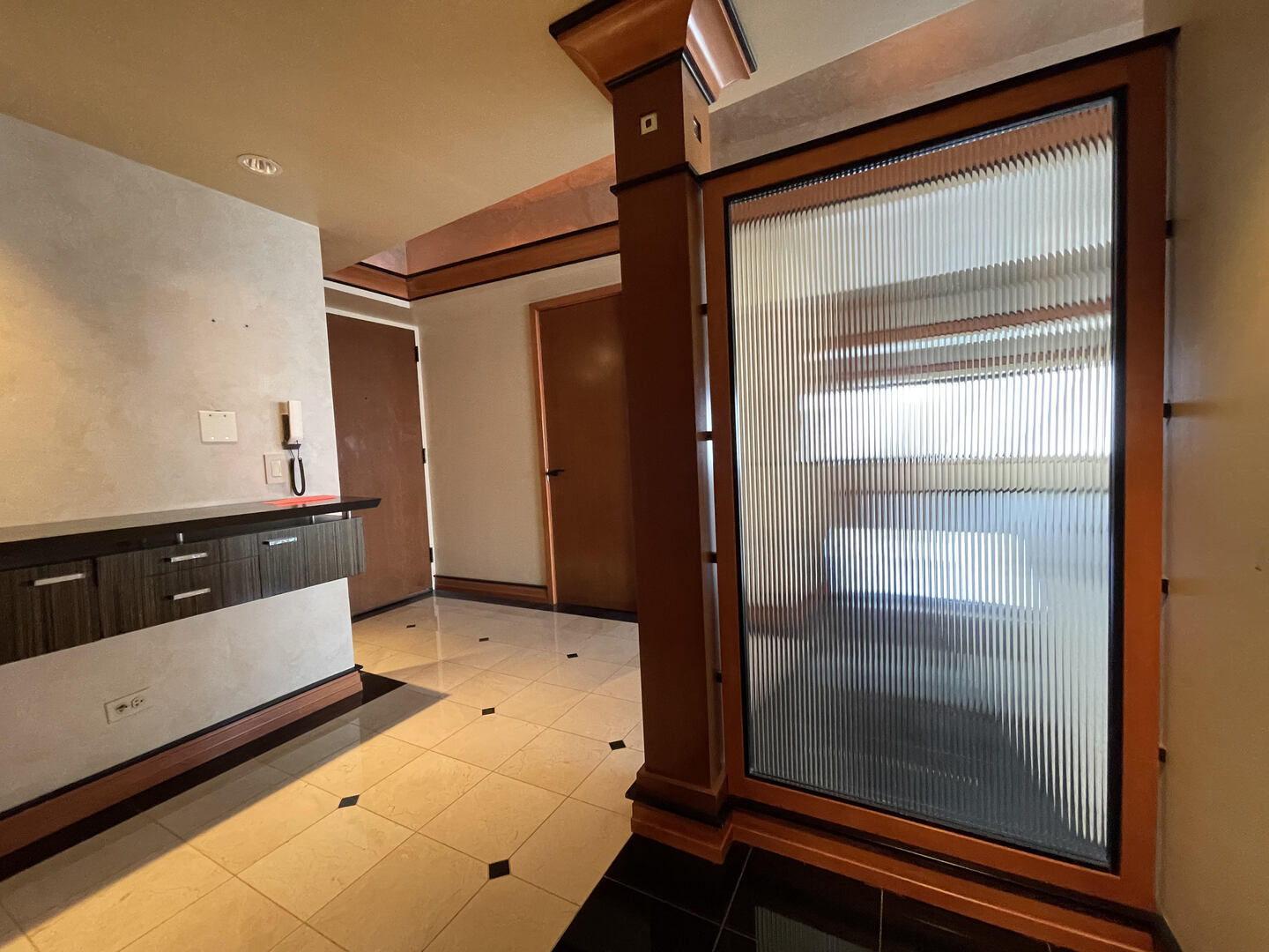 175 E Delaware Place 9007 Property Photo 5