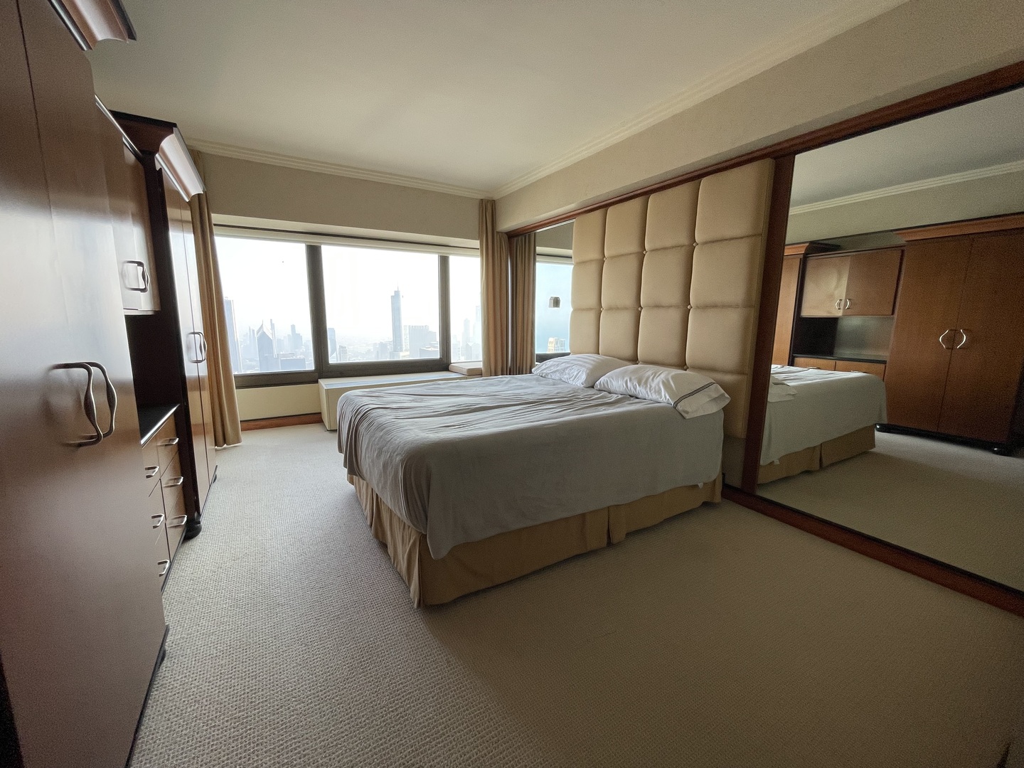 175 E Delaware Place 9007 Property Photo 18