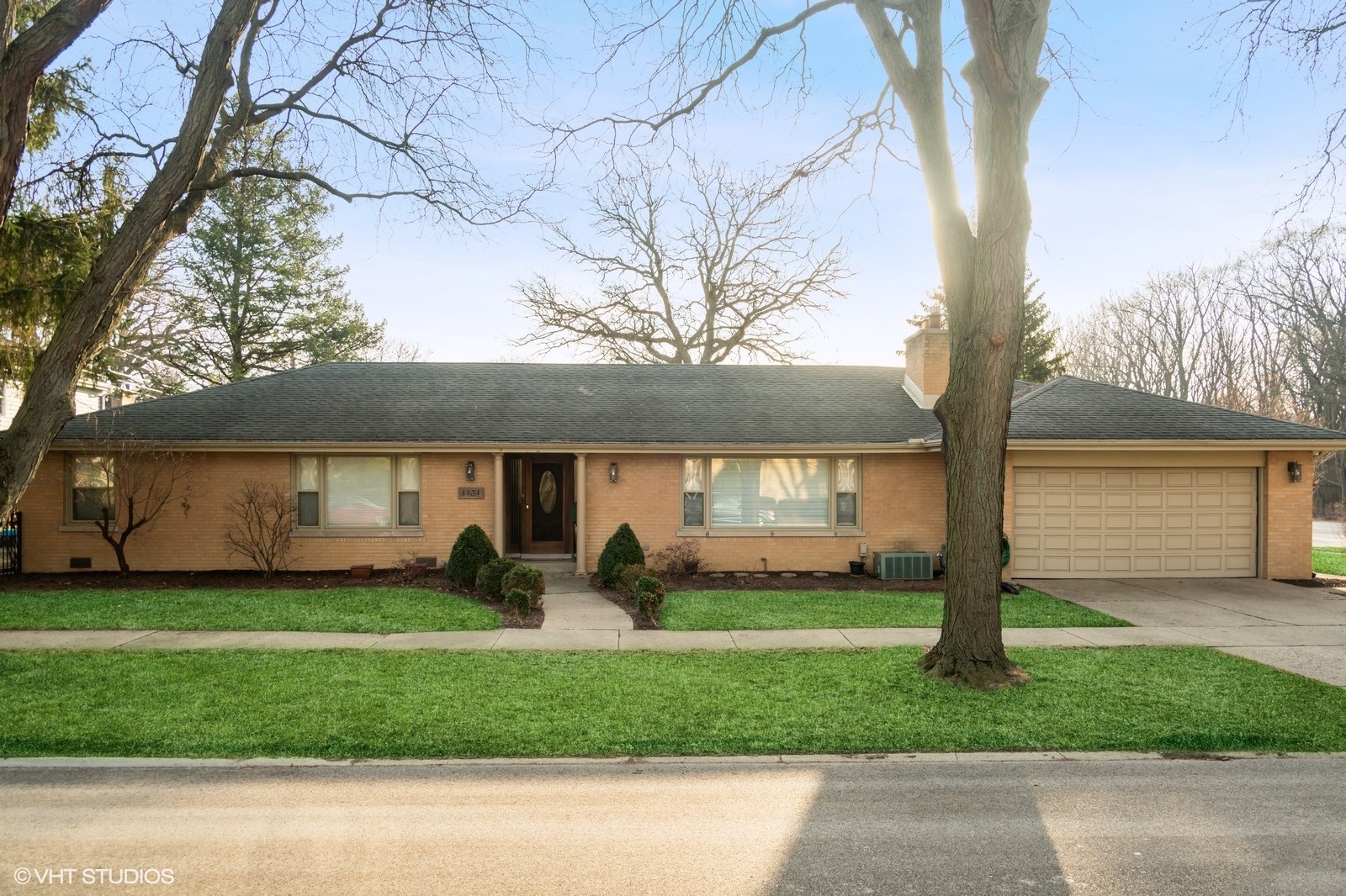 1131 S Hamlin Avenue Property Photo 1
