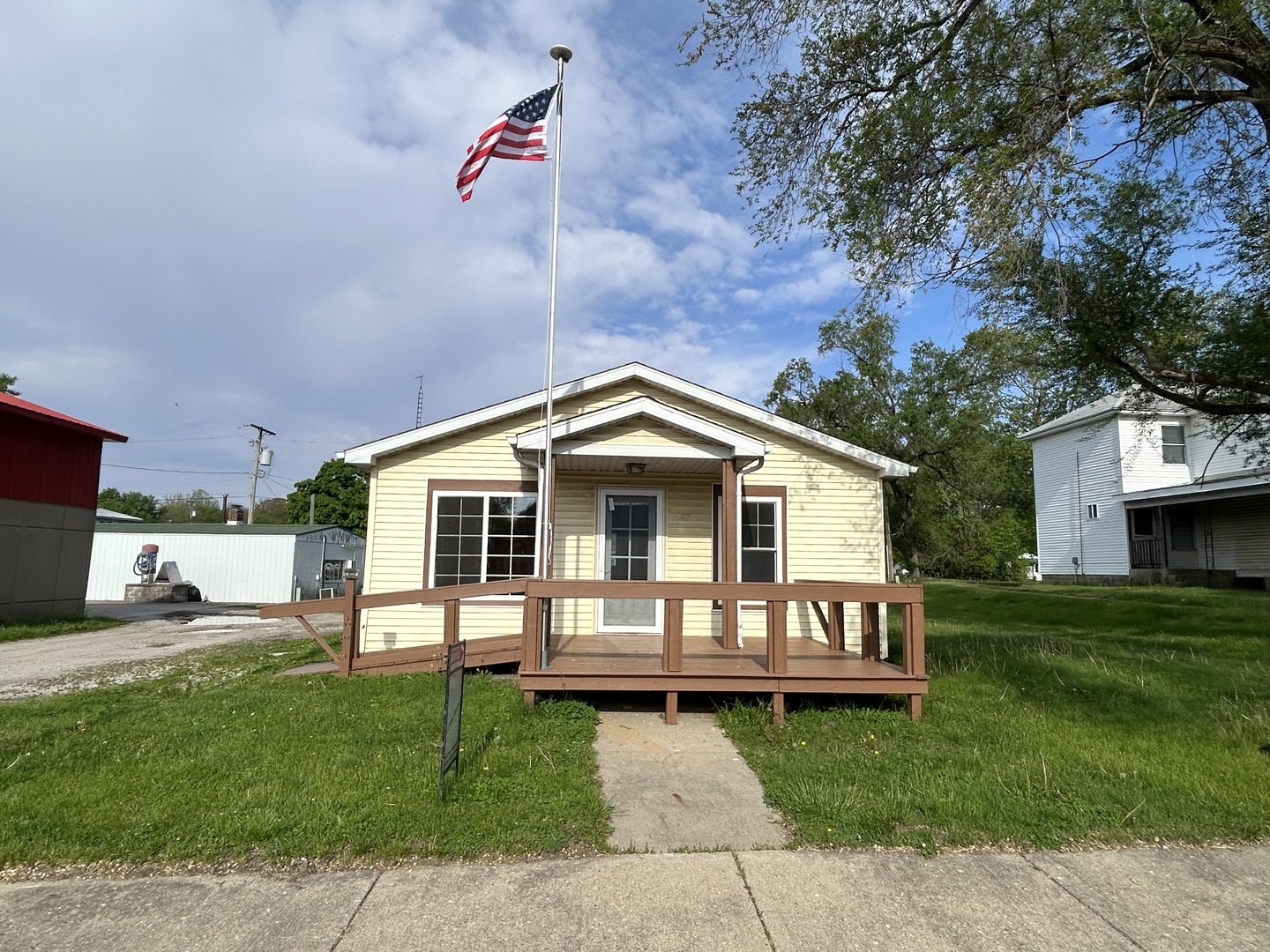 117 N Vermilion Street Property Photo