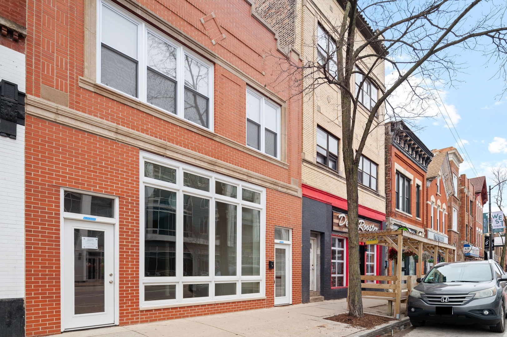 1823 W Chicago Avenue Property Photo 2