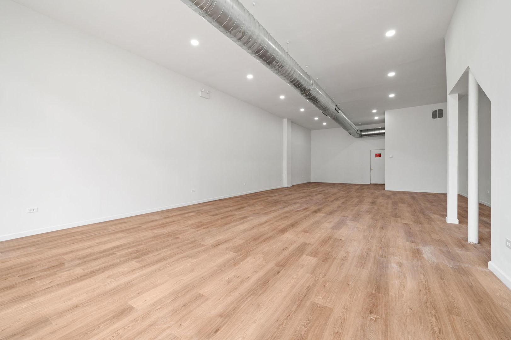 1823 W Chicago Avenue Property Photo 4