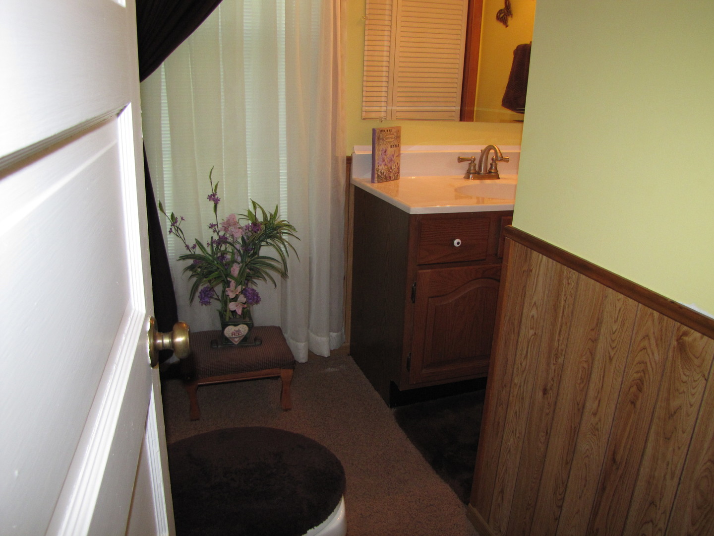 305 E South Central Avenue Property Photo 4