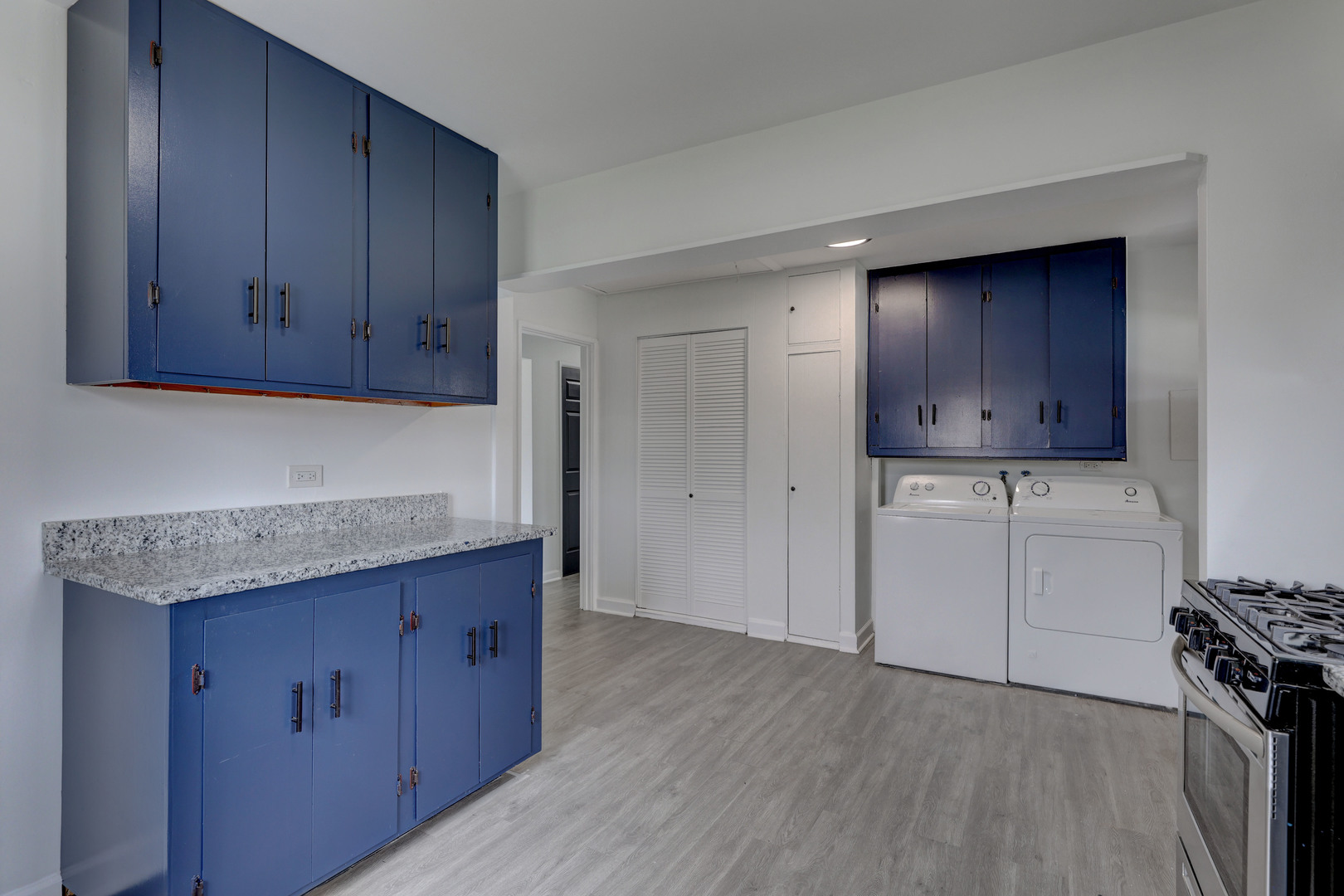 1345 Mackinaw Avenue Property Photo 8