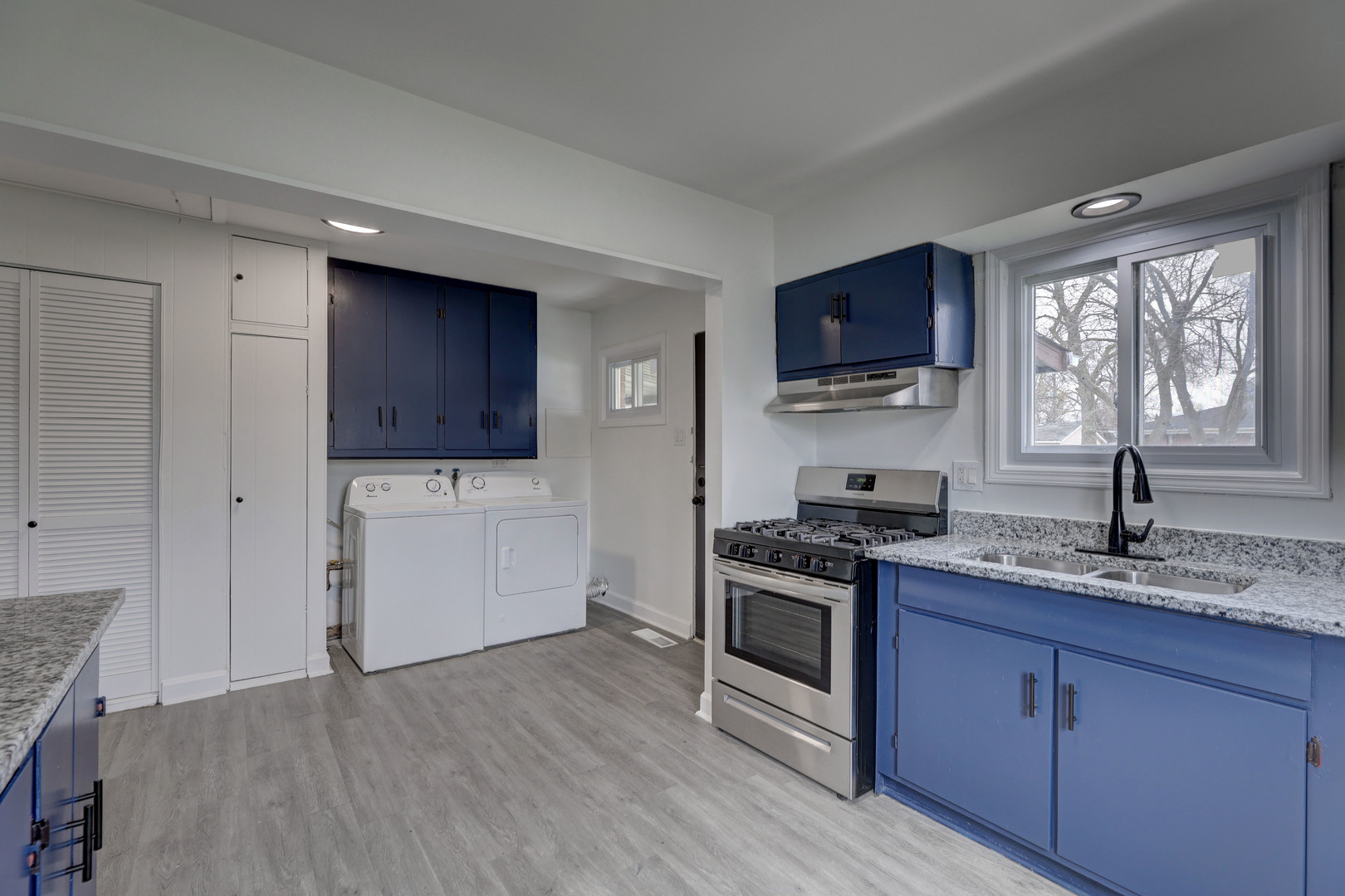 1345 Mackinaw Avenue Property Photo 9