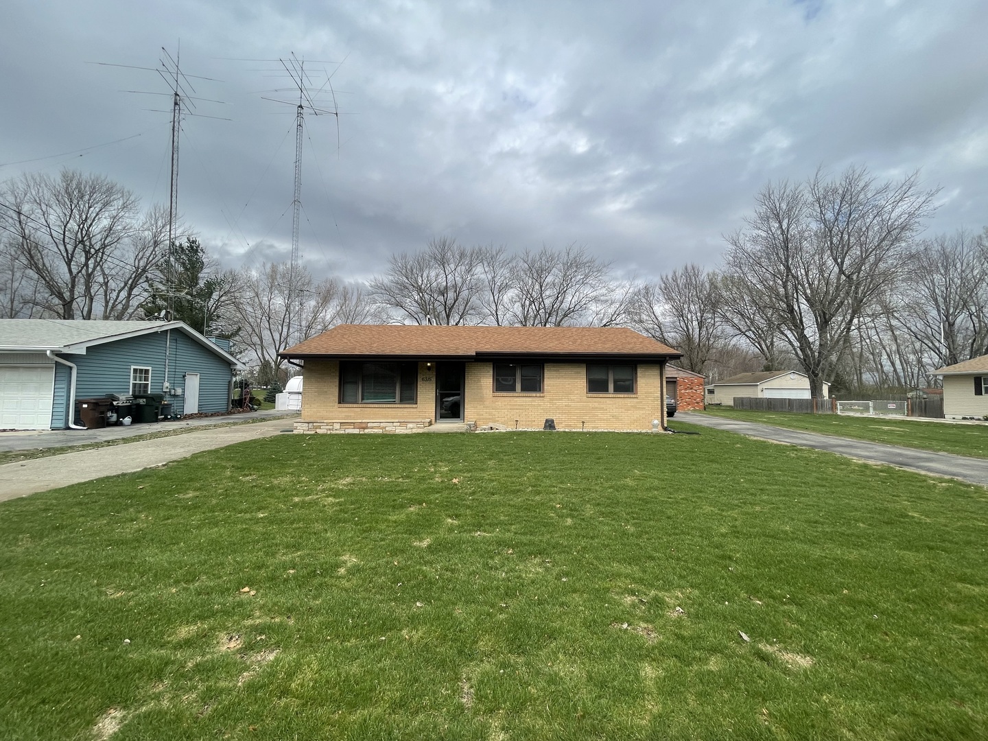 6315 E Flora Street Property Photo