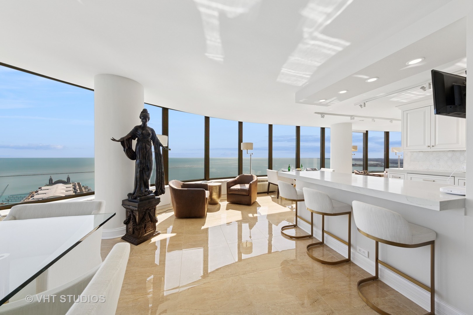 505 N Lake Shore Drive 4606-7 Property Photo 16
