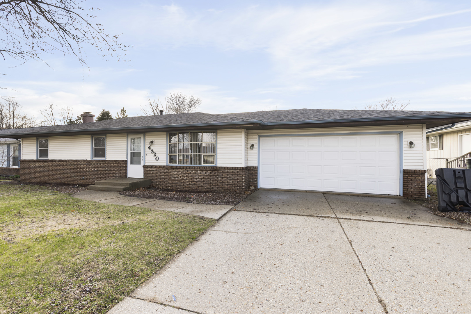 4320 Harvest Trail Property Photo
