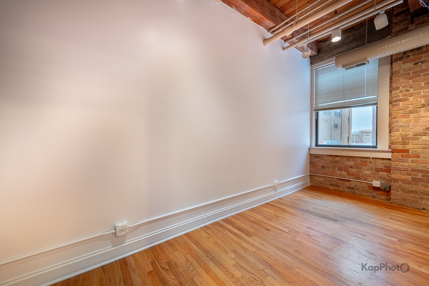 921 W Van Buren Street 201 Property Photo 9