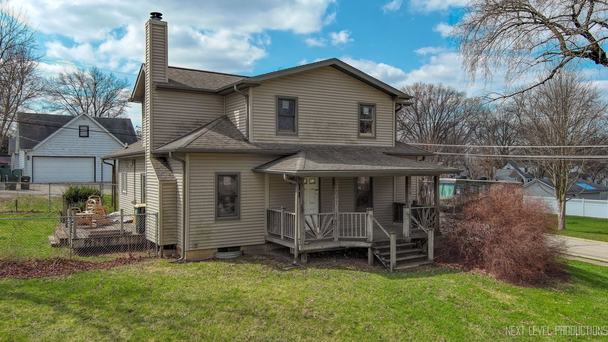202 E Stimmel Street Property Photo