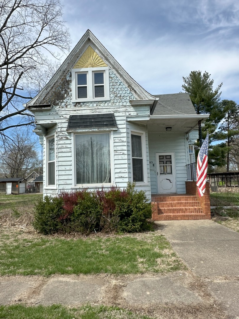 403 Richard Street Property Photo