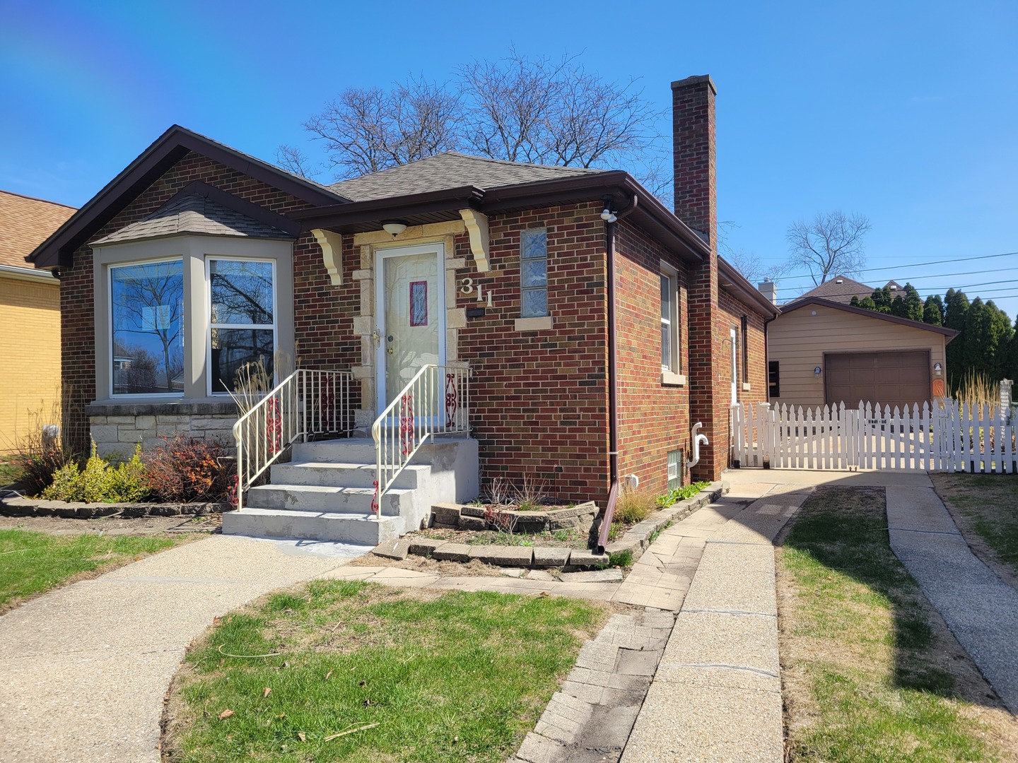 311 N Home Avenue Property Photo