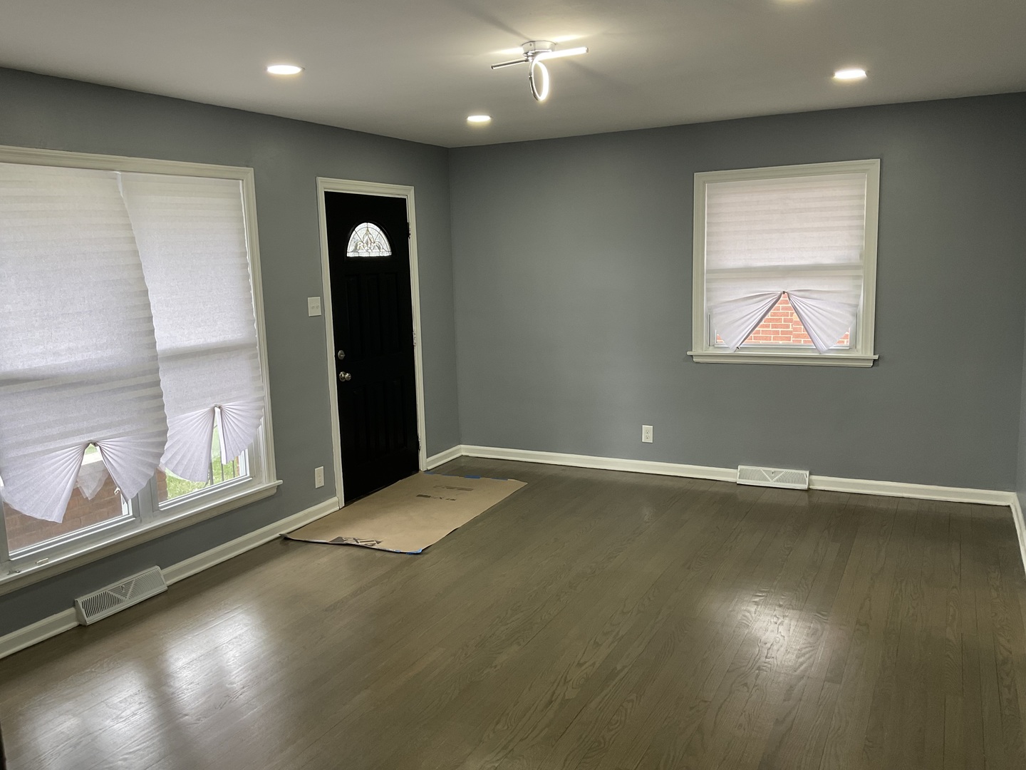 451 Clyde Avenue Property Photo 2
