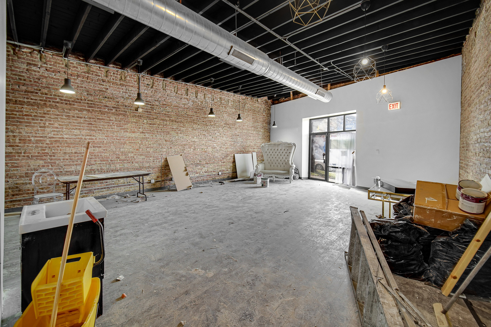 5814 W Grand Avenue Property Photo 9