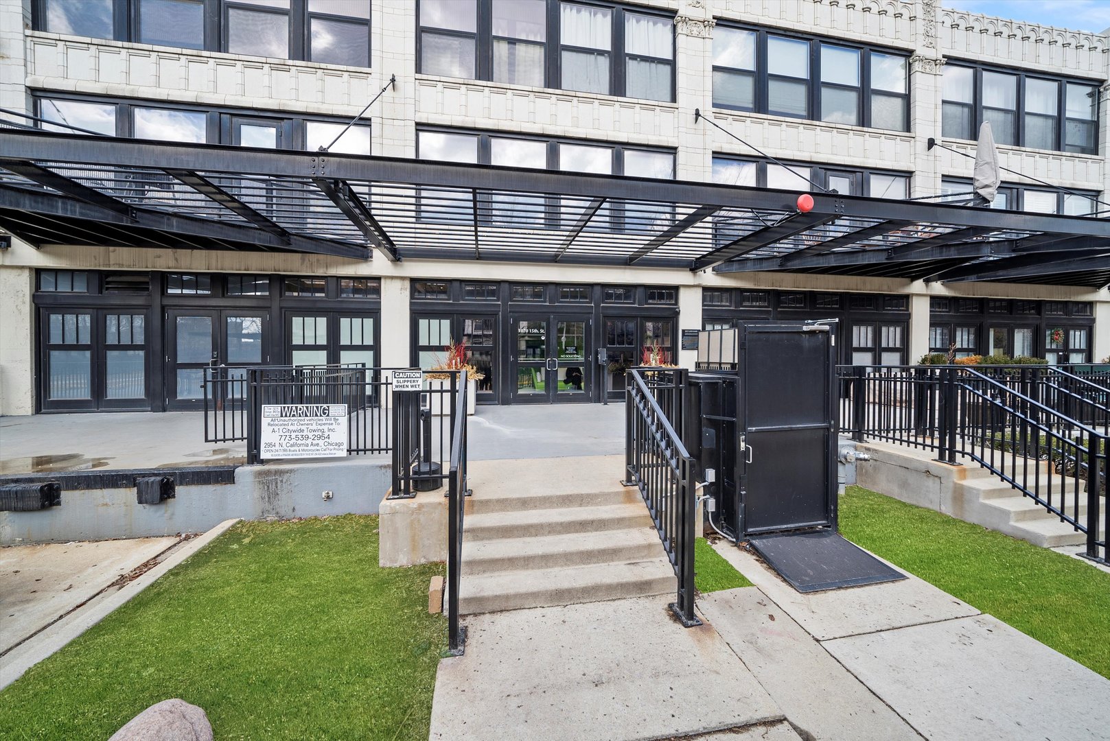 1070 W 15th Street 109 Property Photo 37