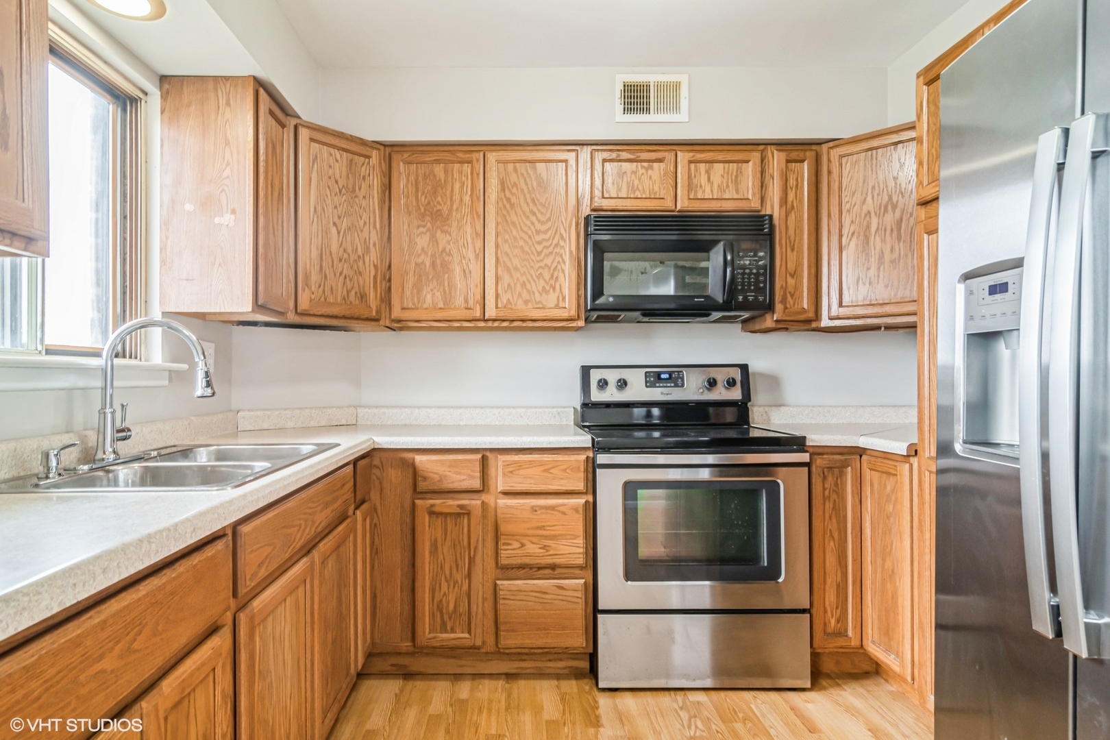 1243 E Baldwin Lane 508 Property Photo 4