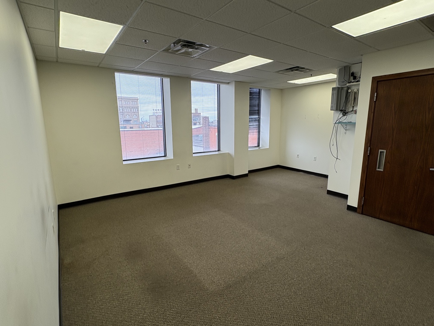 187 S Schuyler Avenue 410 Property Photo 7