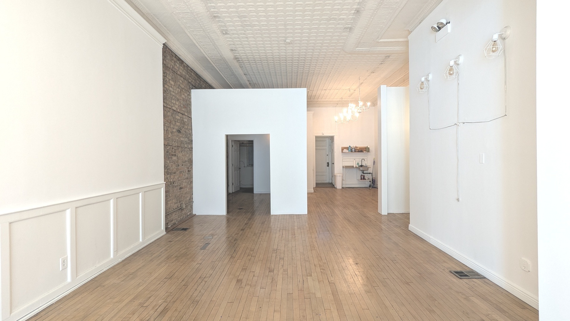 2937 N Clark Street 101 Property Photo 10