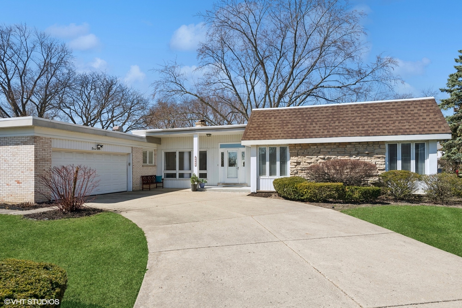 1130 Crestwood Drive Property Photo