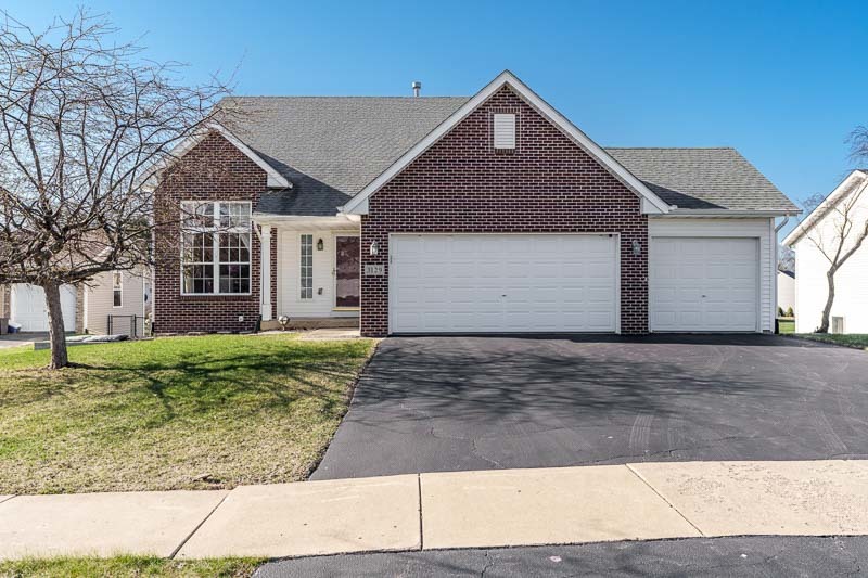 3129 Chanters Court Property Photo