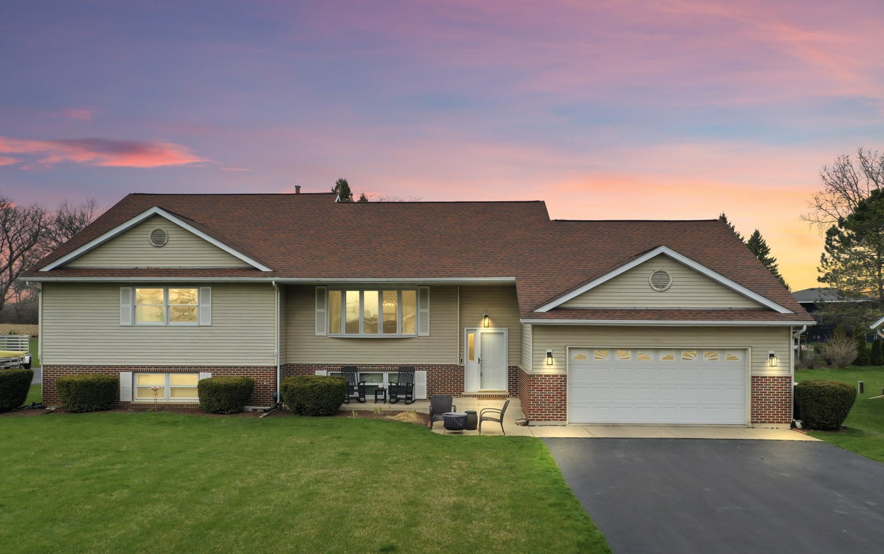 1142 Spyglass Court Property Photo