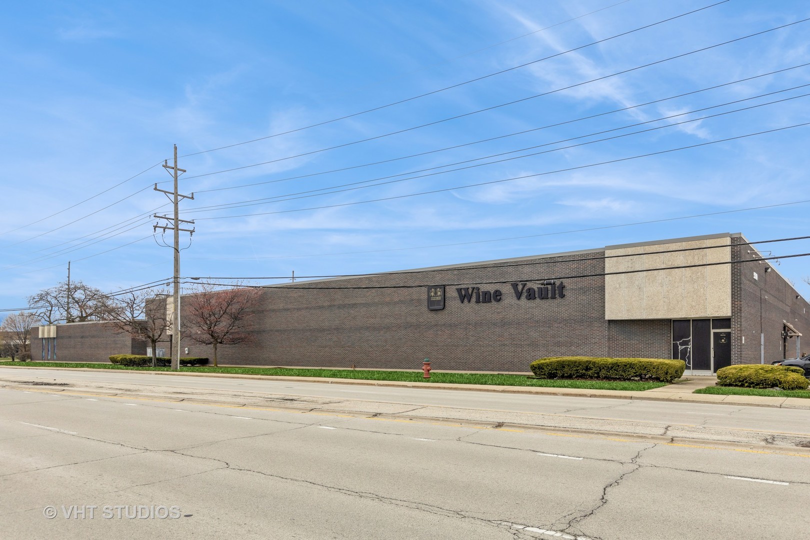5900 W Howard Street Property Photo 2