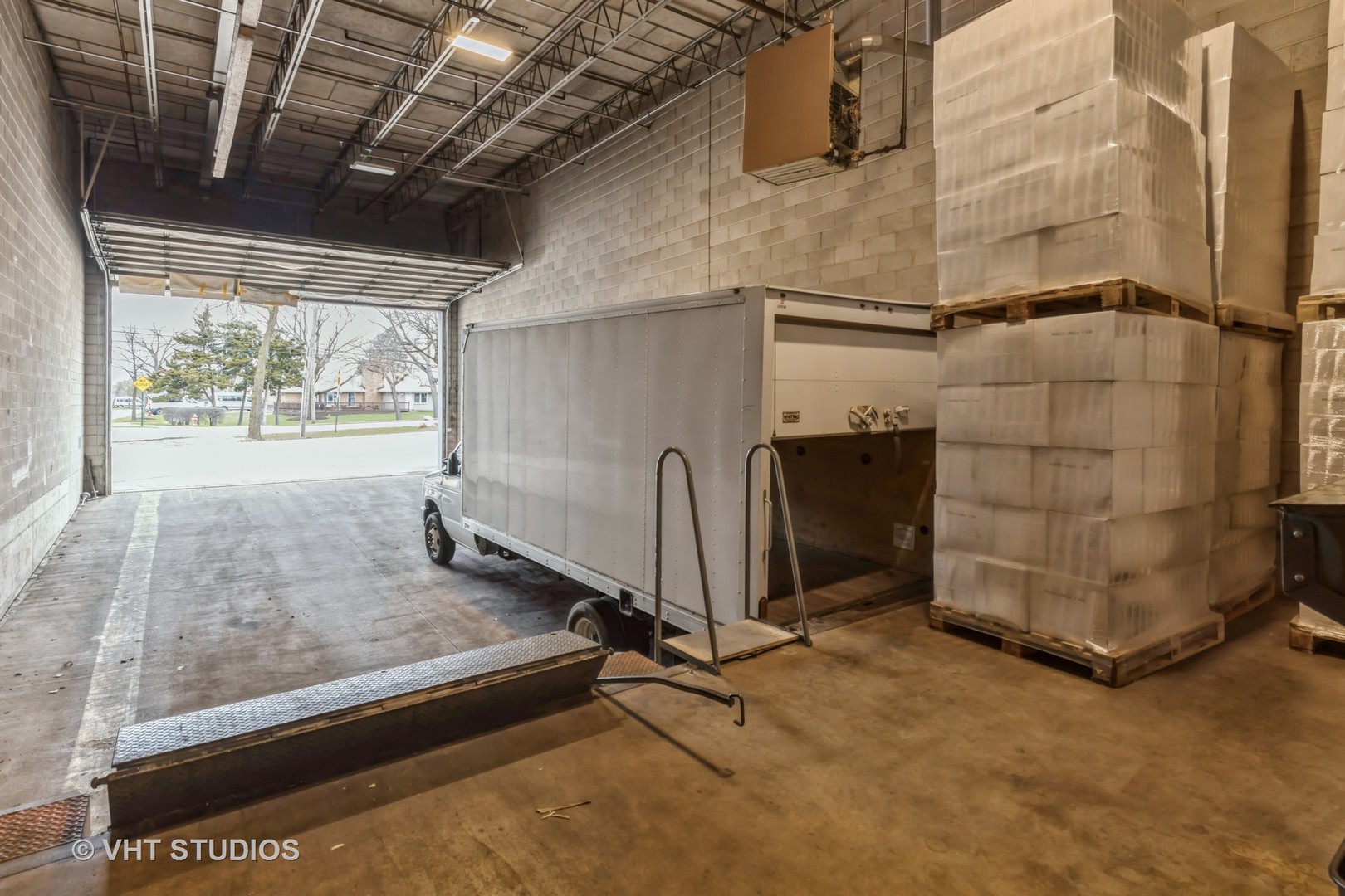 5900 W Howard Street Property Photo 5