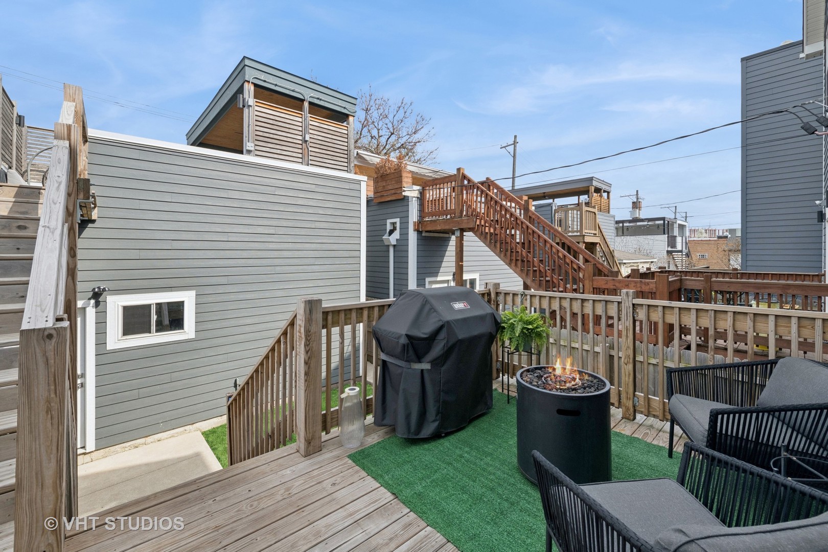2733 N Maplewood Avenue Property Photo 13