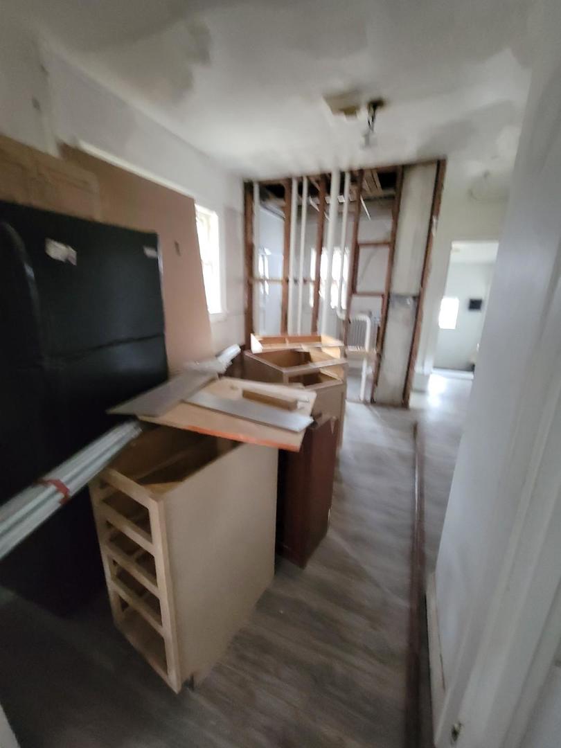 1411 Western Avenue Property Photo 12